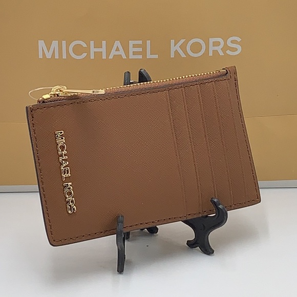Michael Kors Jet Set Travel Medium Top Zip Card
Case Wallet LUGGAGE COLOR - Picture 5 of 11